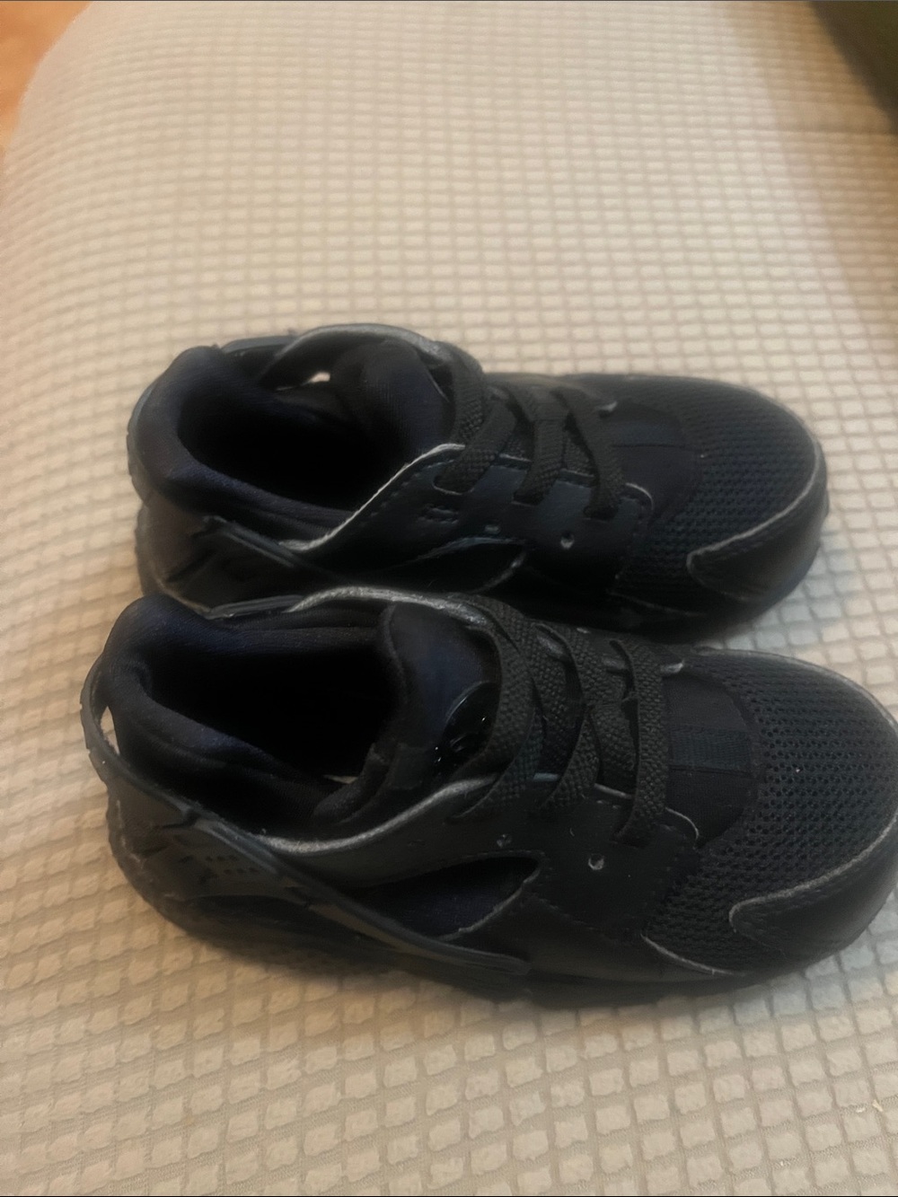 Kids Black Lace-Up Sneakers with Cushioned Support - Picture 4 of 4
